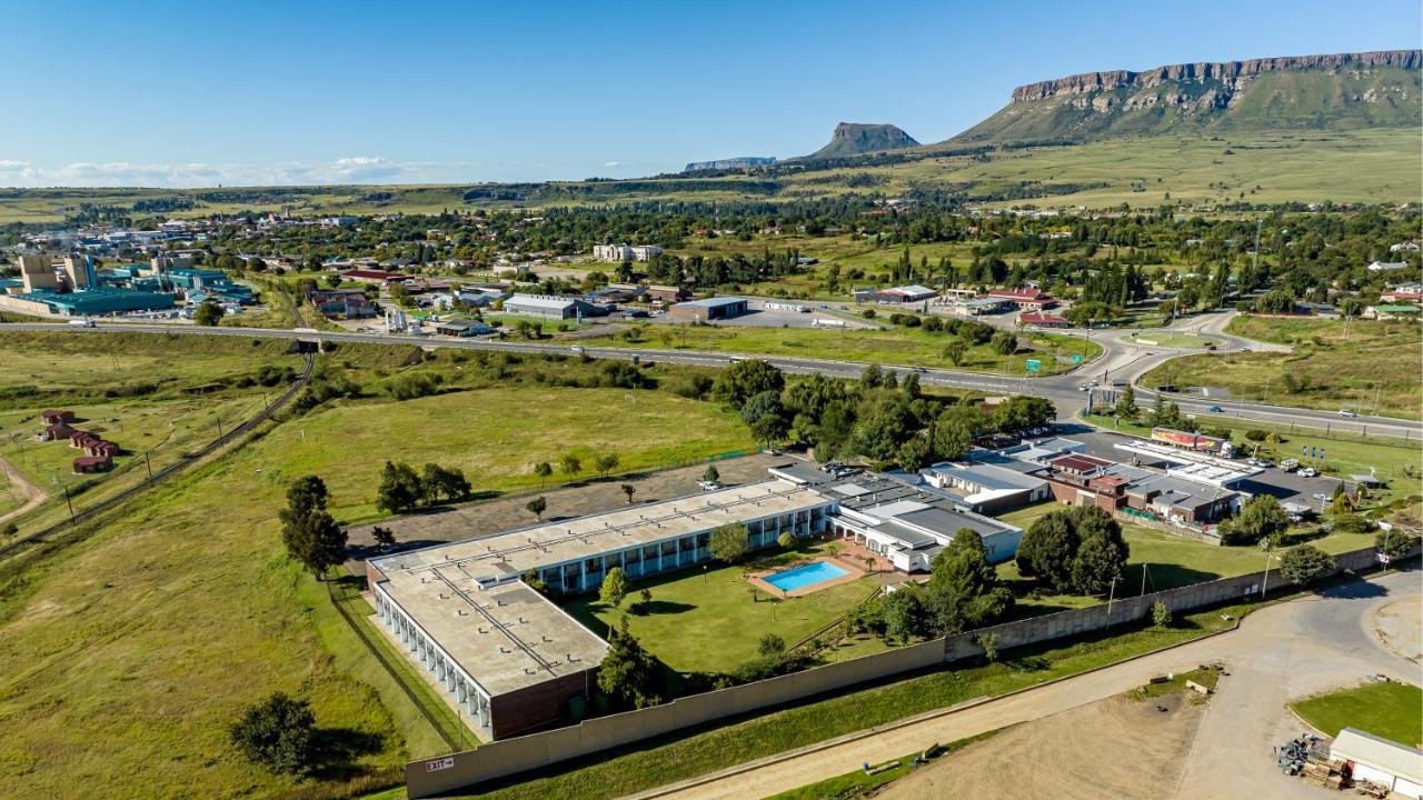 African Sky Harrismith Inn 外观 照片